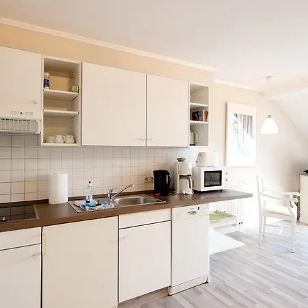 Haus & Strandidyll By Rujana